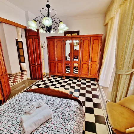 Velez Nazari Casa Molina *